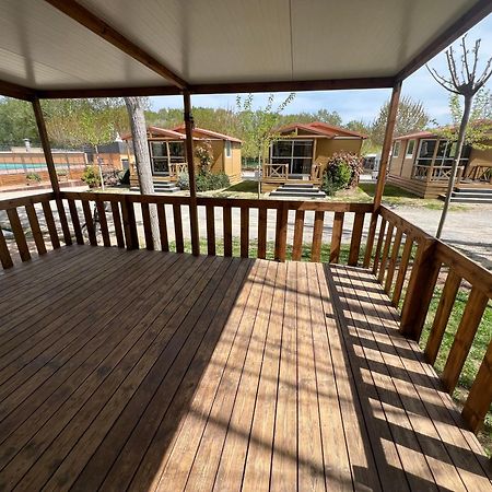 Camping Bungalow El Llac De Banyoles Porqueres Eksteriør bilde