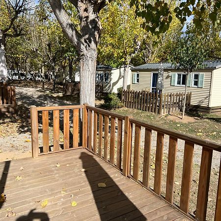 Camping Bungalow El Llac De Banyoles Porqueres Eksteriør bilde
