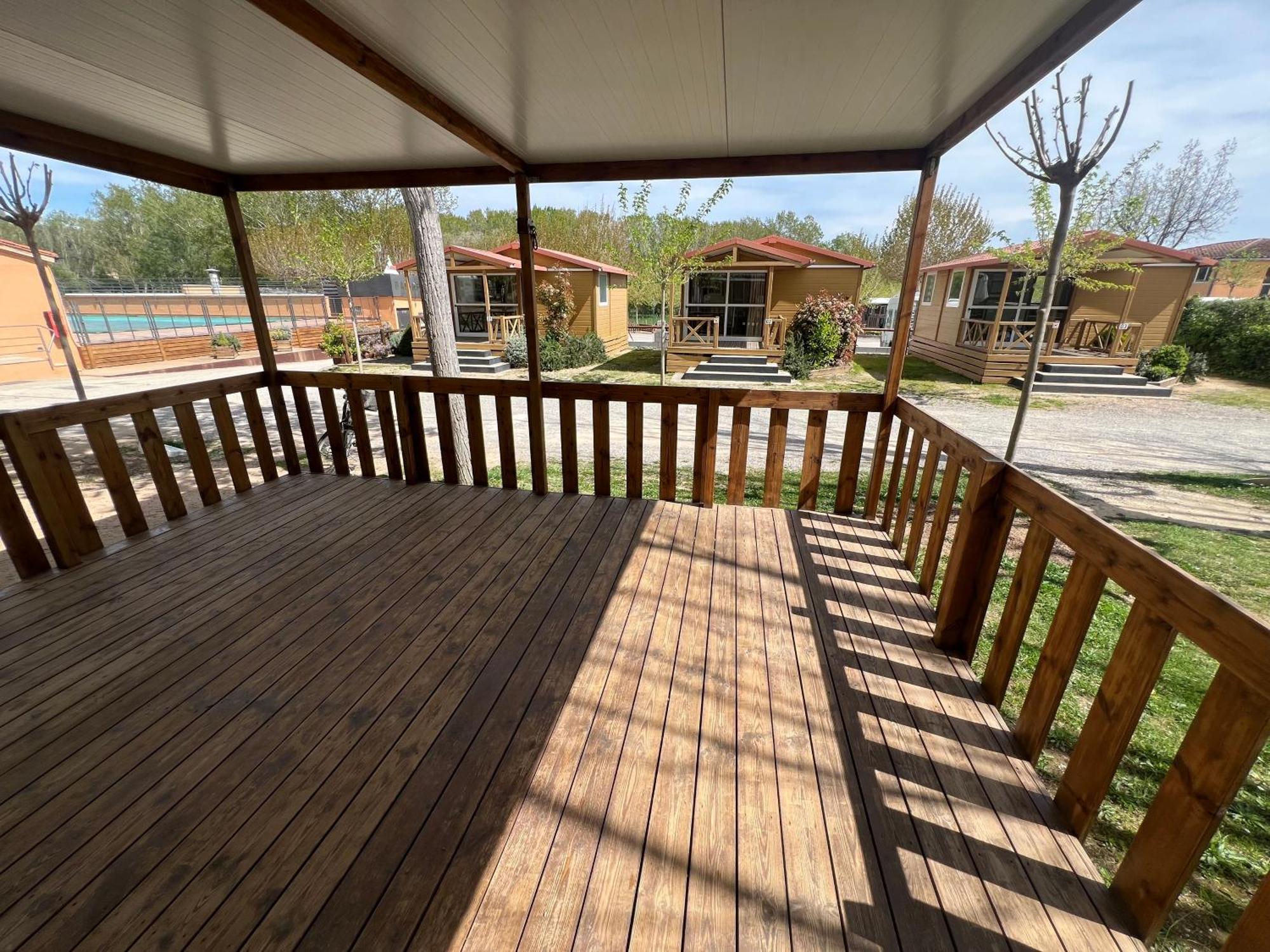 Camping Bungalow El Llac De Banyoles Porqueres Eksteriør bilde
