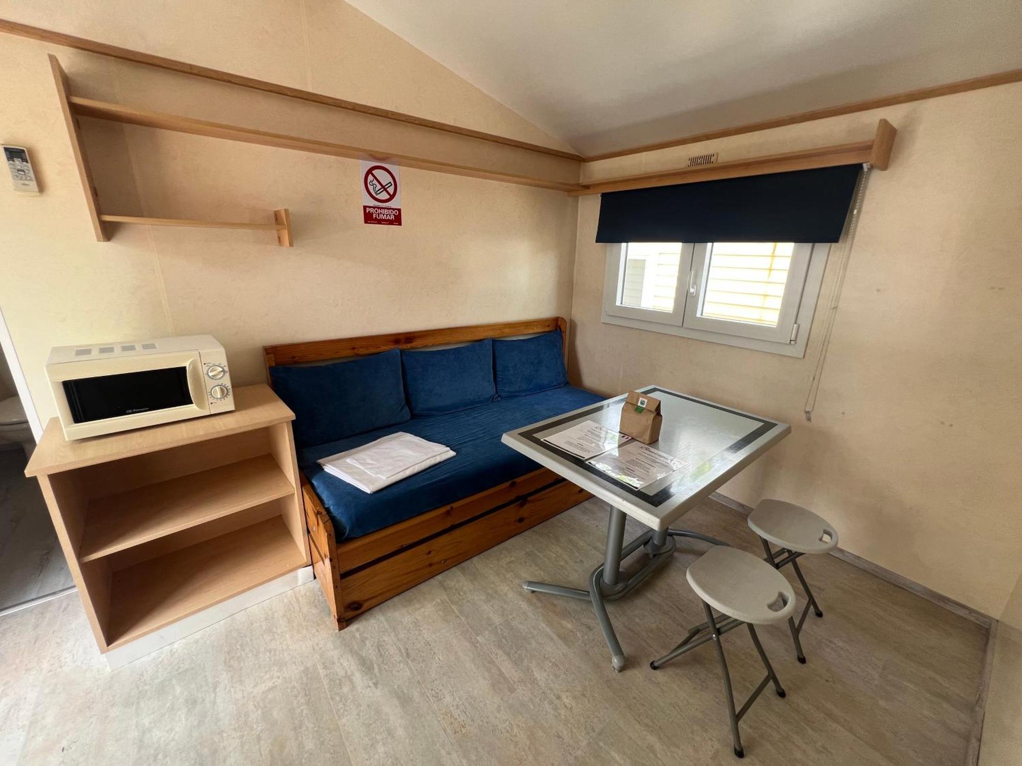 Camping Bungalow El Llac De Banyoles Porqueres Rom bilde
