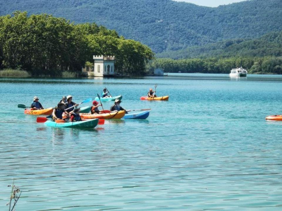 Camping Bungalow El Llac De Banyoles Porqueres Eksteriør bilde